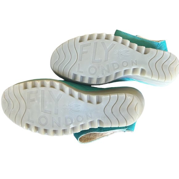 Fly London Yala Turquoise Leather Wedge w/Ankle Strap - Picture 2 of 9